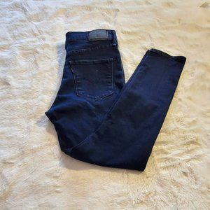 Levi Strauss 311 Shaping Skinny